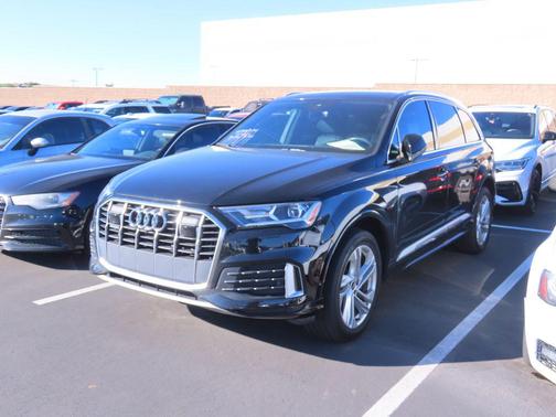 2021 Audi Q7 45 Premium Plus
