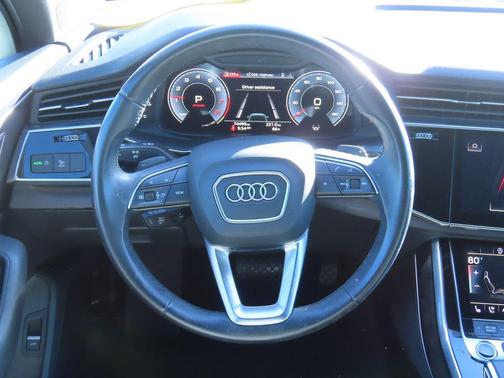 2021 Audi Q7 45 Premium Plus
