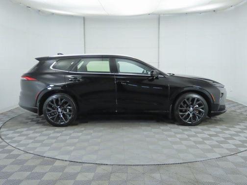 2025 Toyota Crown Signia Limited