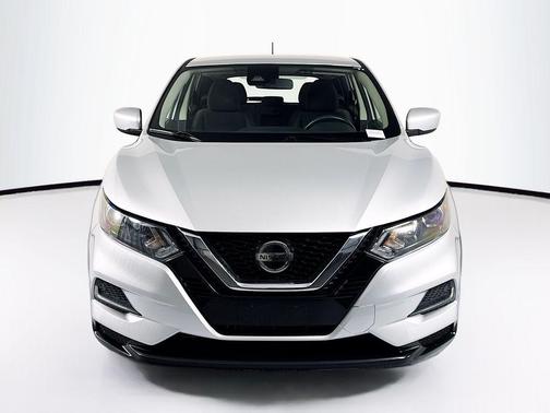 Brilliant Silver Metallic 2021 Nissan Rogue Sport S