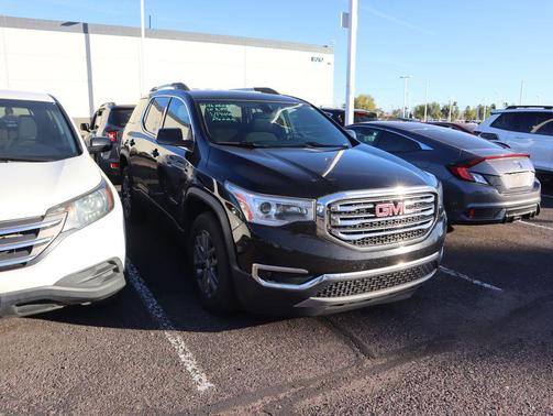 2017 GMC Acadia SLE-2