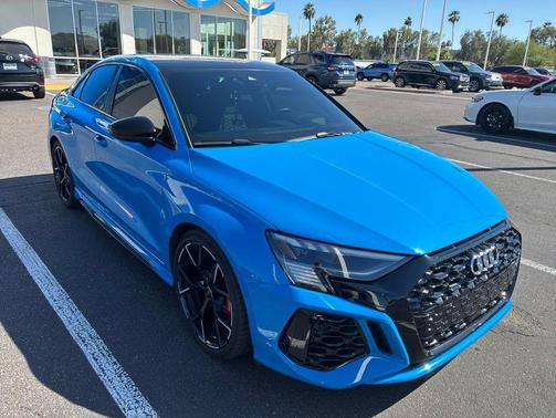 Turbo Blue 2024 Audi RS 3 TFSI quattro S tronic