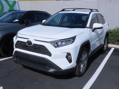 2019 Toyota RAV4 XLE Premium