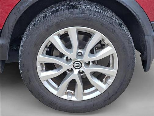 2021 Nissan Rogue Sport SV