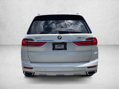 Mineral White Metallic 2019 BMW X7 xDrive40i