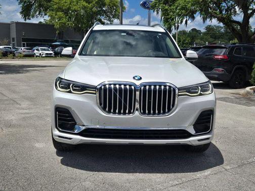 Mineral White Metallic 2019 BMW X7 xDrive40i