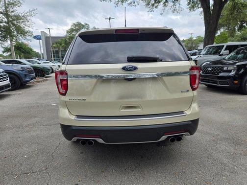 Platinum Dune Metallic Tri-Coat 2018 Ford Explorer Platinum