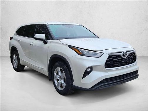 2020 Toyota Highlander LE