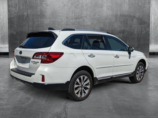 2017 Subaru Outback 2.5i Touring