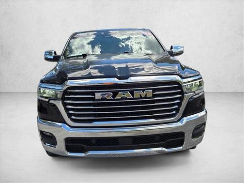 Diamond Black Crystal Pearlcoat 2025 RAM 1500 Laramie