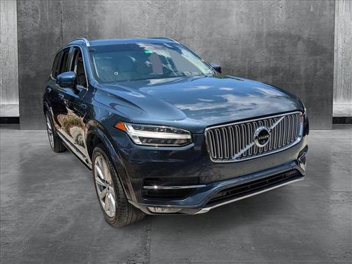 2018 Volvo XC90 T6 Inscription