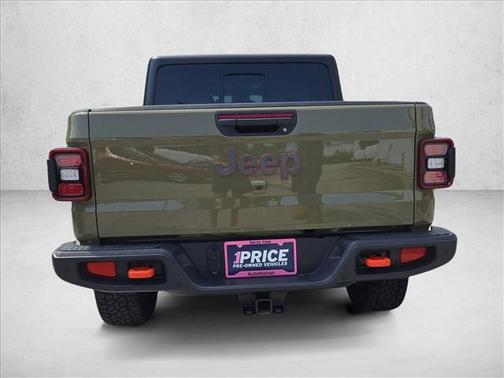 41 2025 Jeep Gladiator Mojave 4x4