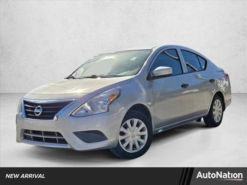 2017 Nissan Versa 1.6 S+