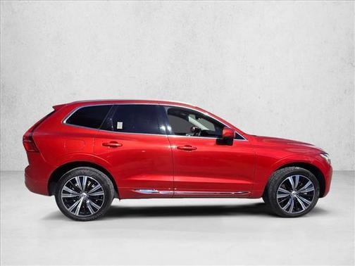 2022 Volvo XC60 Recharge Plug-In Hybrid T8 Inscription