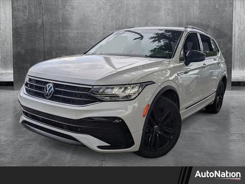 2022 Volkswagen Tiguan 2.0T SE R-Line Black