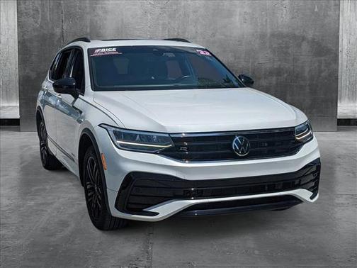 2022 Volkswagen Tiguan 2.0T SE R-Line Black