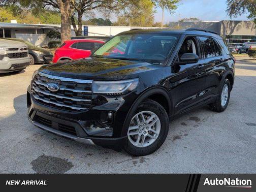 Agate Black Metallic 2026 Ford Explorer Active w/200A Pkg