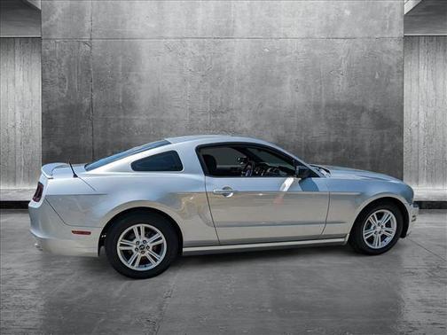 2013 Ford Mustang V6