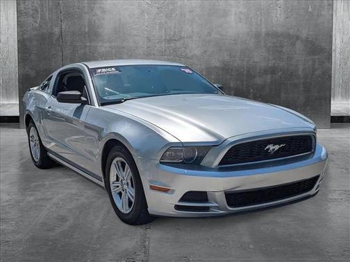 2013 Ford Mustang V6