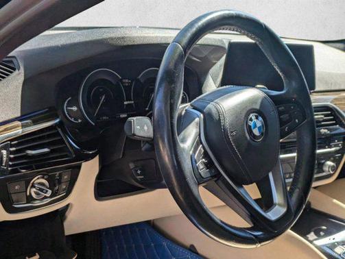 Dark Graphite Metallic 2018 BMW 530e iPerformance