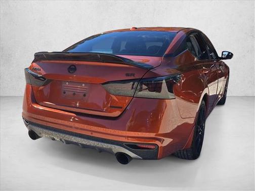 2021 Nissan Altima SR VC-Turbo FWD