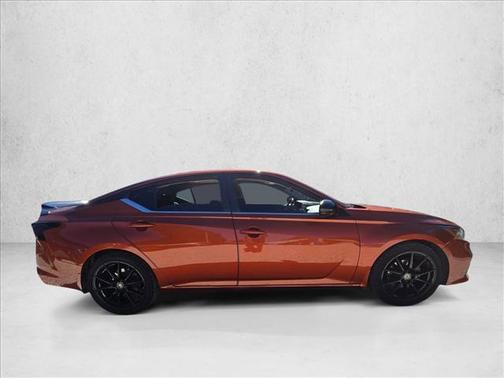 2021 Nissan Altima SR VC-Turbo FWD