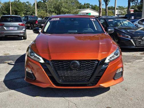 2021 Nissan Altima SR VC-Turbo FWD