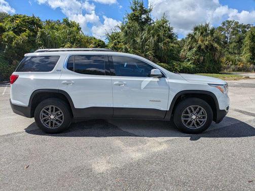 2019 GMC Acadia SLT-1
