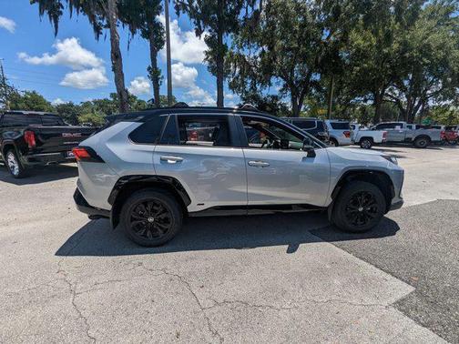 2024 Toyota RAV4 Hybrid SE