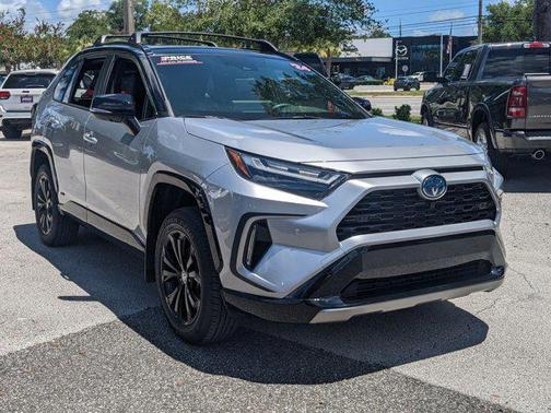 2024 Toyota RAV4 Hybrid SE