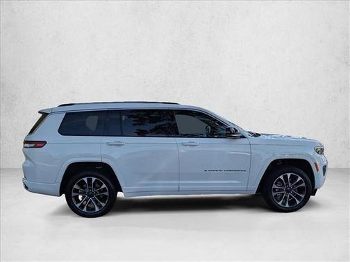 2022 Jeep Grand Cherokee L Overland