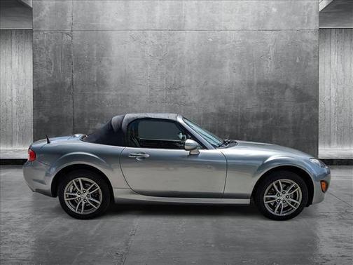 2012 Mazda MX-5 Miata Sport