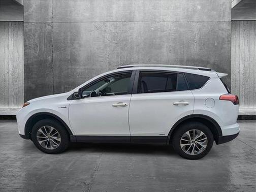 2017 Toyota RAV4 Hybrid XLE