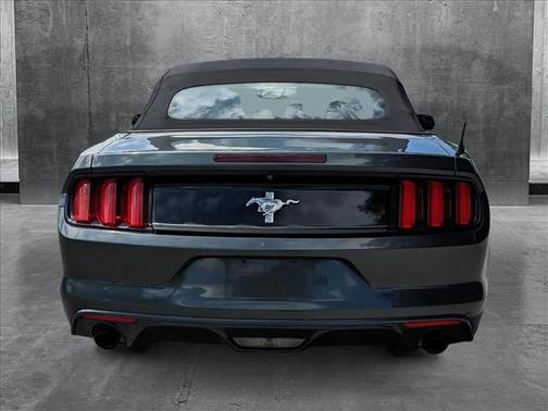 2016 Ford Mustang V6