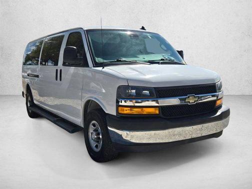 Summit White 2020 Chevrolet Express 3500 RWD 3500 Extended Wheelbase LT