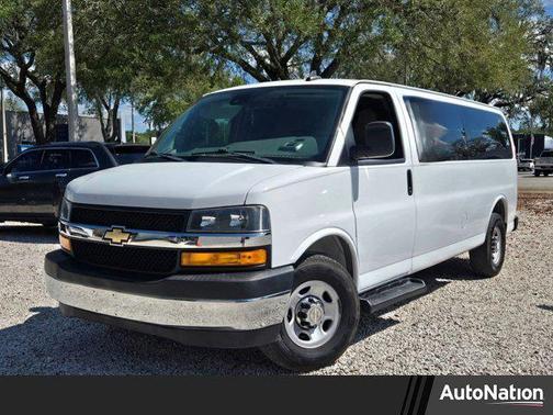 Summit White 2020 Chevrolet Express 3500 RWD 3500 Extended Wheelbase LT