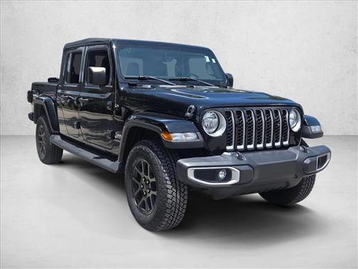 Black Clearcoat 2023 Jeep Gladiator Overland