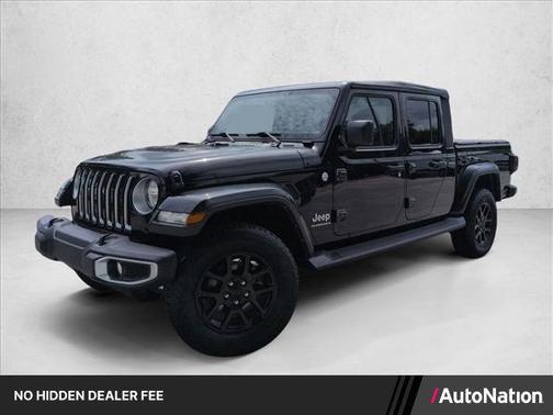 Black Clearcoat 2023 Jeep Gladiator Overland