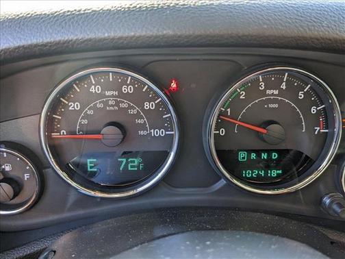 Photo 3 of 4 of 2017 Jeep Wrangler Unlimited Sport