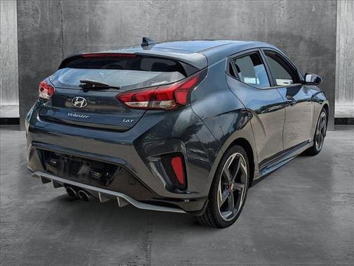 2020 Hyundai Veloster Base
