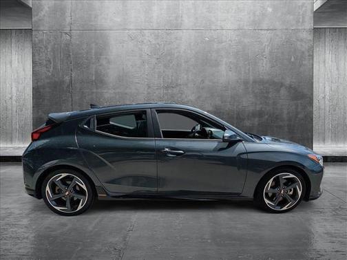 2020 Hyundai Veloster Base