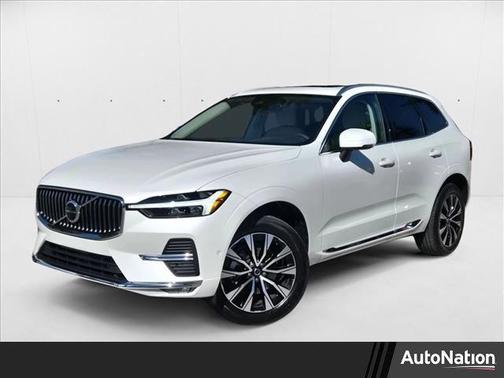 2023 Volvo XC60 B5 Plus Bright Theme