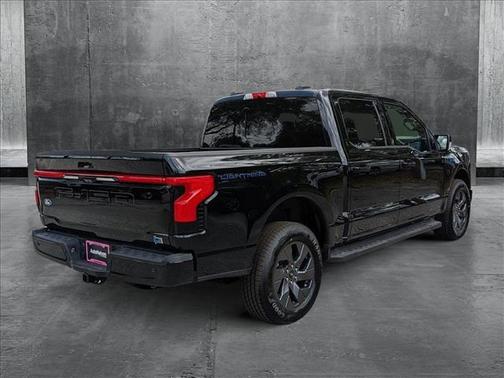 2025 Ford F-150 Lightning LARIAT
