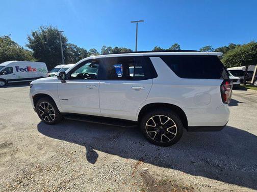 2022 Chevrolet Tahoe 4WD RST