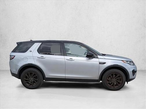 Indus Silver Metallic 2016 Land Rover Discovery Sport SE