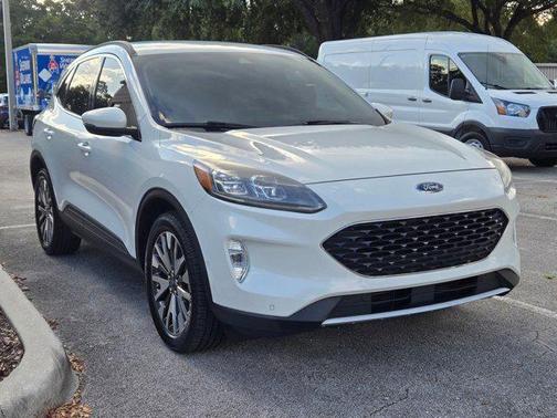 2020 Ford Escape Titanium