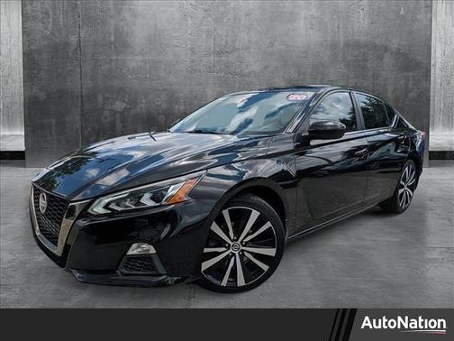 2020 Nissan Altima SR FWD