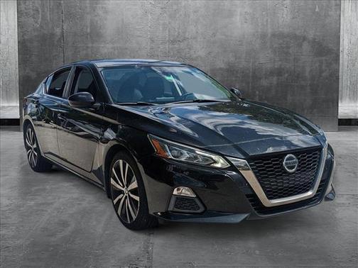 2020 Nissan Altima SR FWD