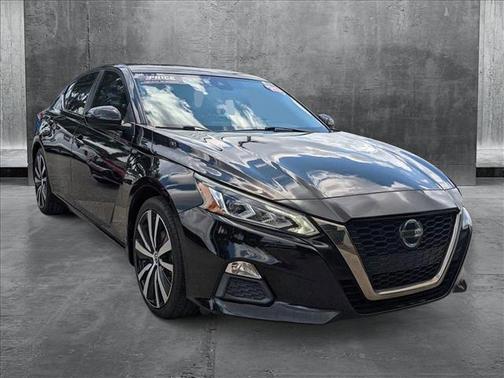 2020 Nissan Altima SR FWD