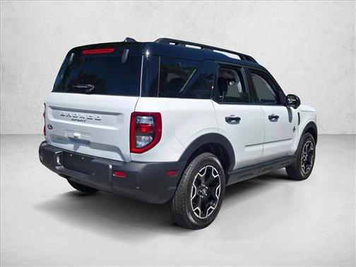 Oxford White 2026 Ford Bronco Sport Outer Banks